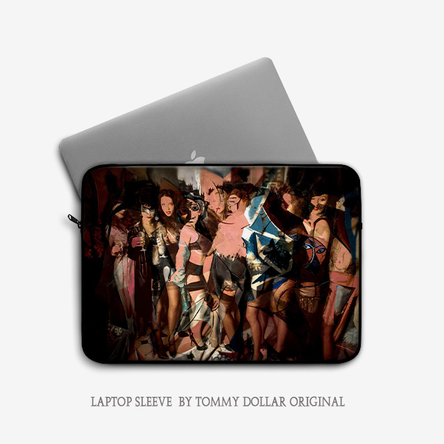 LAPTOP SLEEVE 9